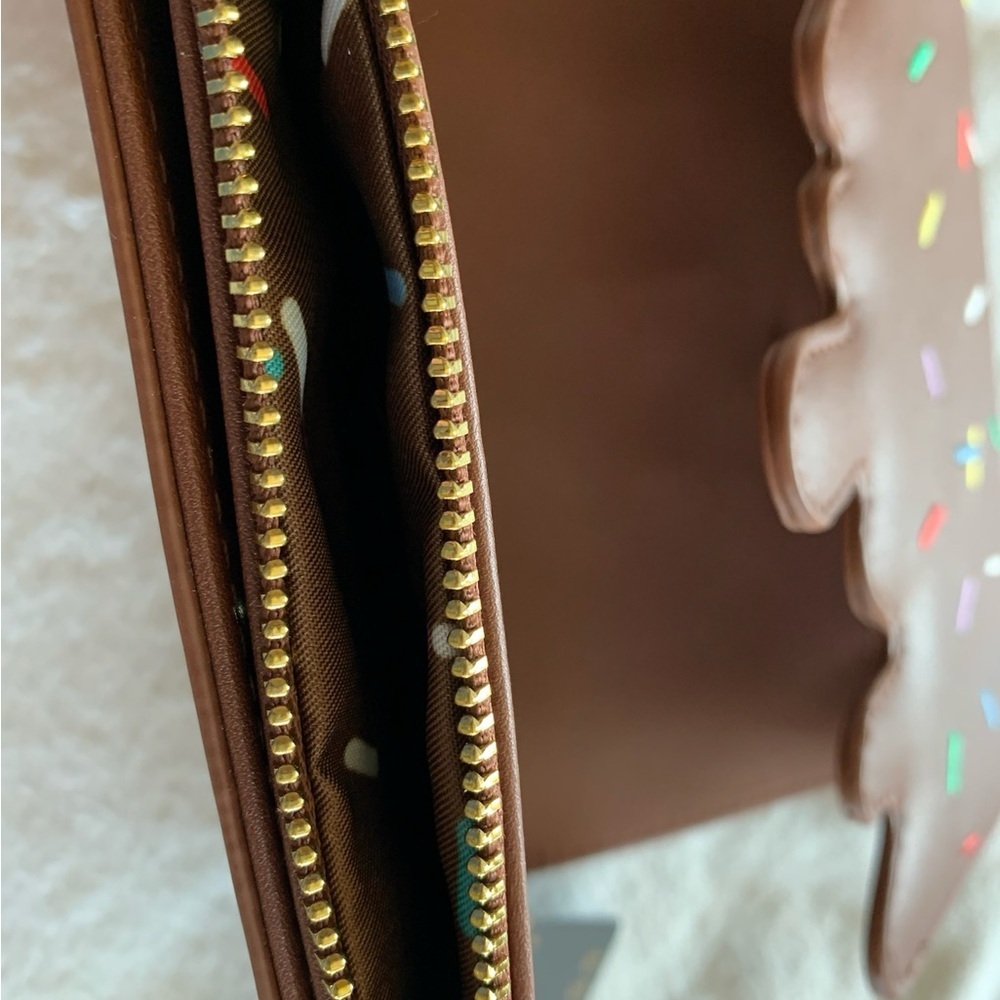 Loungefly Disney Princess Ice Cream Sundae Brown and Yellow Sprinkle Wallet NWT - Picture 6 of 8